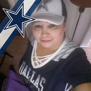 Meet your Posher, Delia